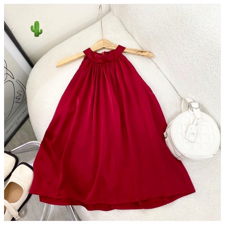 Áo cổ yếm phi bóng màu đỏ tươi (có khoá sau) - S0P
