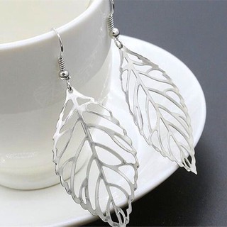 Khuyên Tai Hình Chiếc Lá Cá Tính