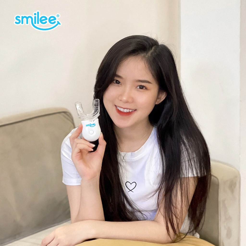 Máy tẩy trắng răng Smilee - Bộ Kit tẩy trắng răng tại nhà an toàn hạn chế ê buốt