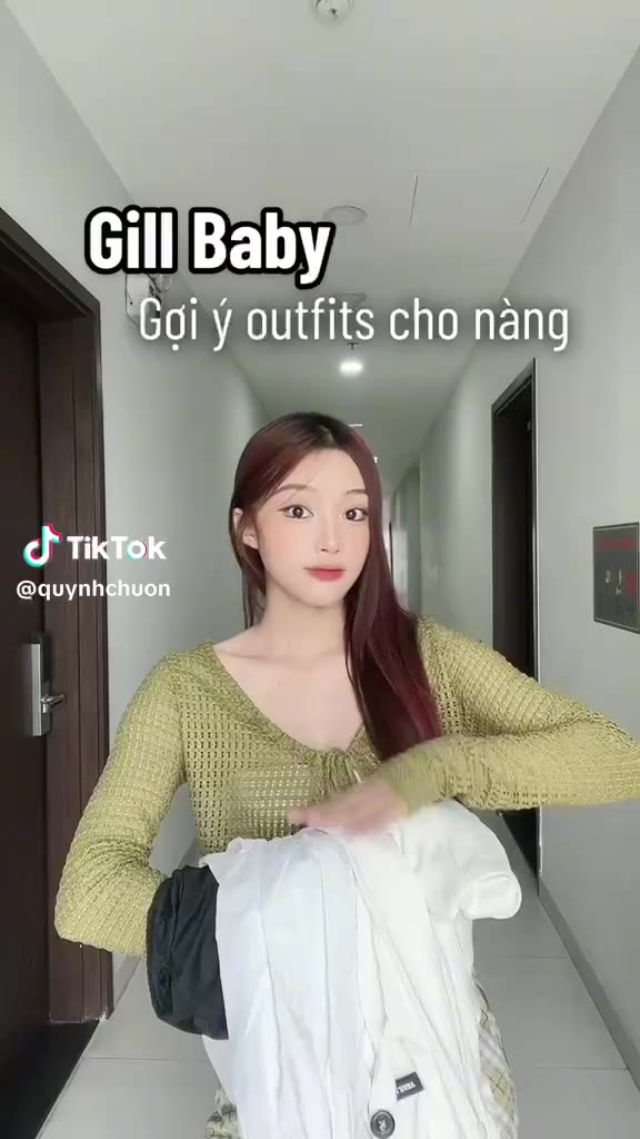 GILL BABY | Áo croptop tay phồng nhún ngực thắt dây đi chơi hẹn hò (ROSIE TOP) | BigBuy360 - bigbuy360.vn