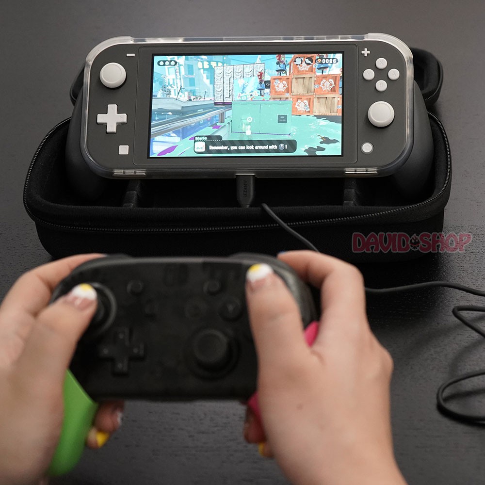 Bộ ốp lưng GripCaseLite & túi Maxcarry Case Lite hãng Skull & Co cho Nintendo Switch Lite