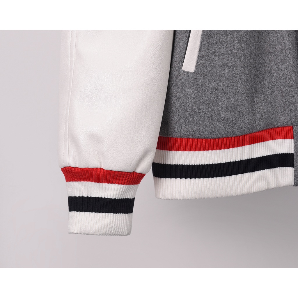 Áo khoác nam nữ Thom Brow.ne Varsity 820 vải Suedu da lộn hàng thiết kế tay áo kẻ sọc cực sang trọng