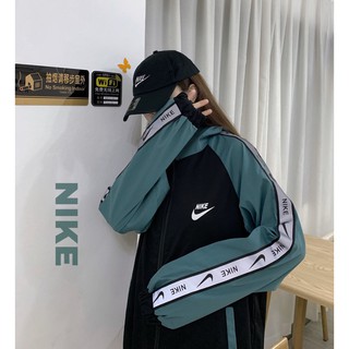 Áo khoác nữ Nike Reflective Ribbon Jacket mới