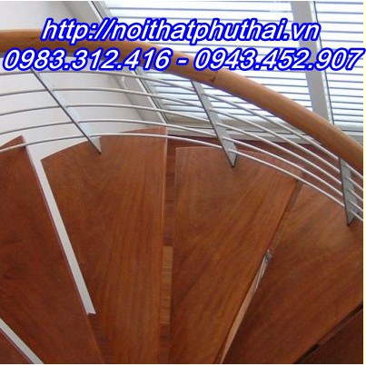 Mặt bậc cầu thang gỗ tự nhiên