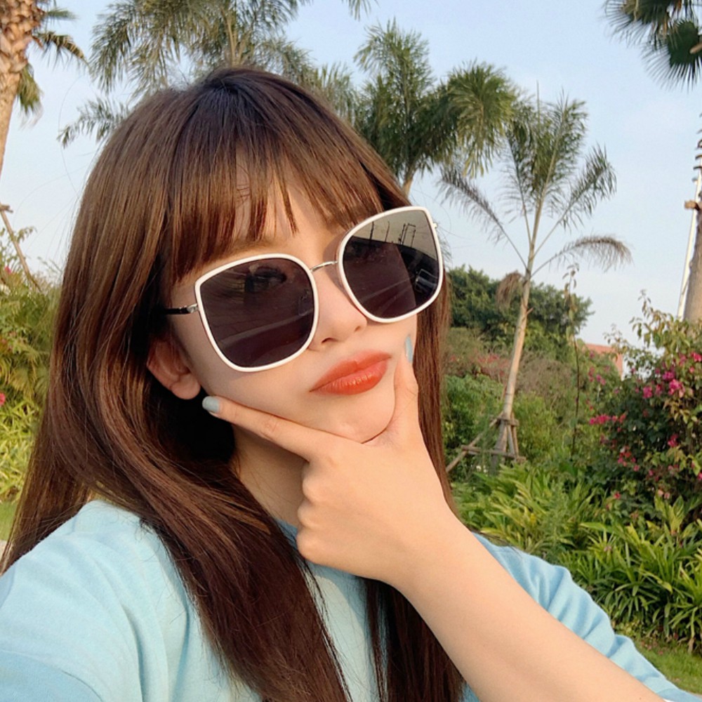 Kính Mát Chống Tia UV400 Sang Trọng Cho Nữ | BigBuy360 - bigbuy360.vn