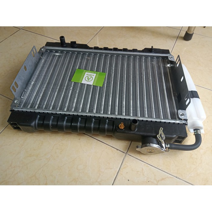 Két nước xe ba gác loại 1