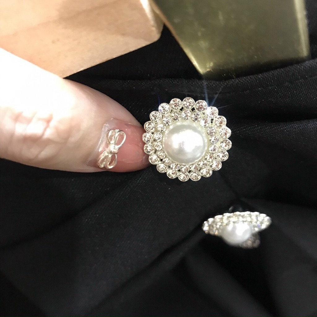 Chân váy bút chì dài công sở cạp cao vạt cúc ngọc Homieyl cao cấp, chân váy lưng cao dài qua gối màu đen chất vải đẹp | BigBuy360 - bigbuy360.vn