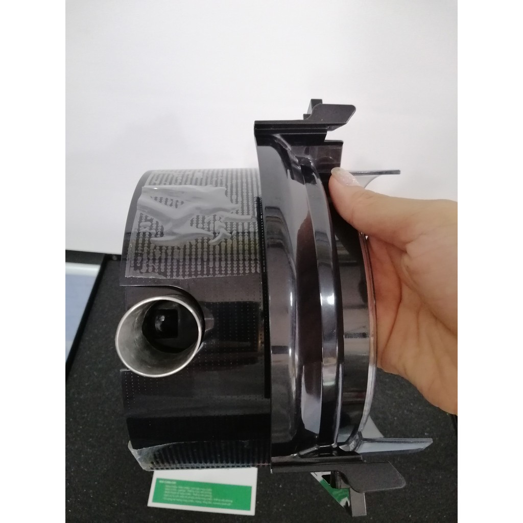 Khay Dẫn Nước Máy Ep Trái Cây Panasonic MJ-SJ01SRA