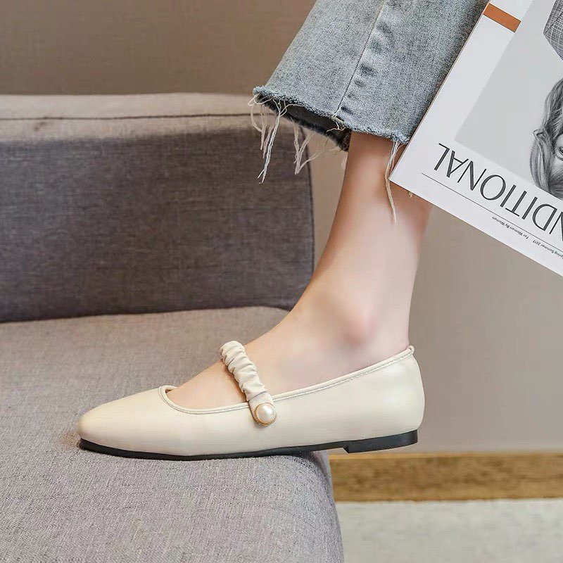 Giày búp bê bệt mũi tròn quai nhúm