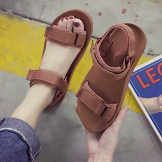 Sandal đế mềm!