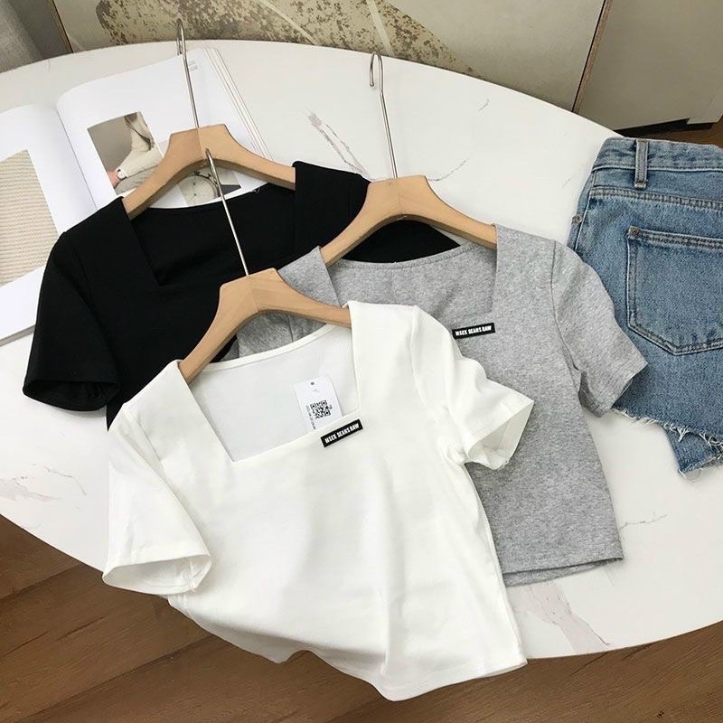 ÁO CROPTOP THÊU TAY NGẮN CỔ VUÔNGCHIZI SHOP