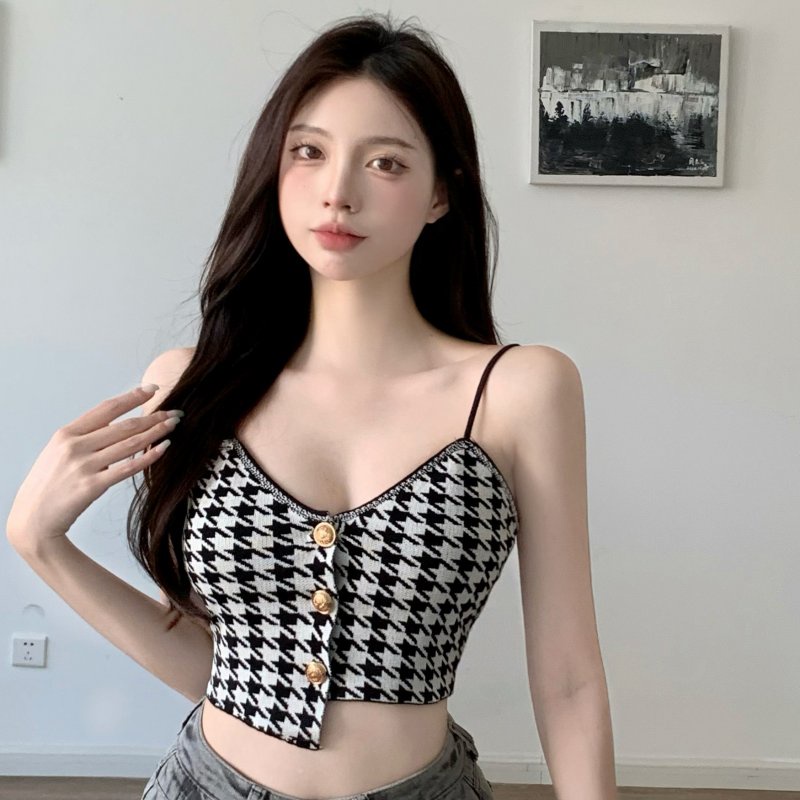 QKOOLE  Áo Croptop Cổ Chữ V Thiết Kế Lệch Tà Quyến Rũ Thời Trang Hàn Quốc Cho Nữ