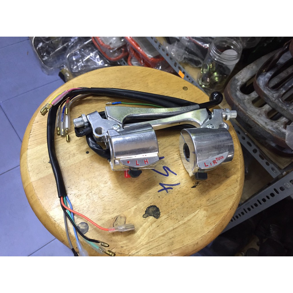 Cặp tai côn + thắng và đèn và xinhan cho xe honda 67 - có nút đề cho anh em độ chế