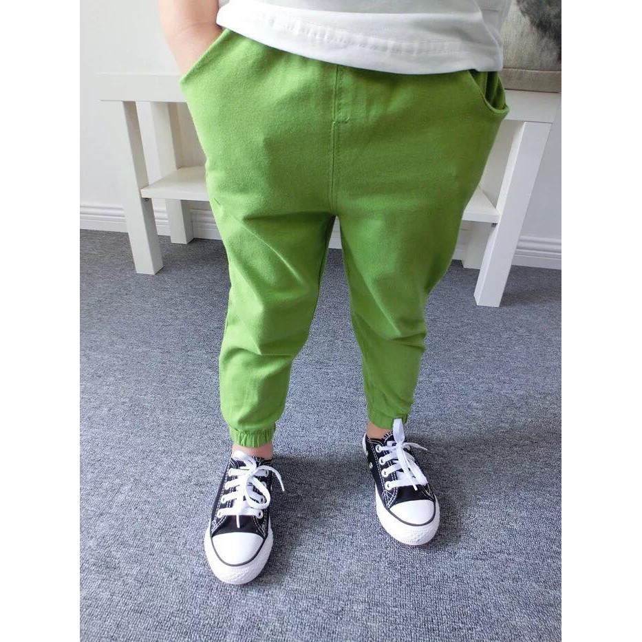 Bộ sản phẩm quần kids thời trang giành cho cả bé trai và bé gái