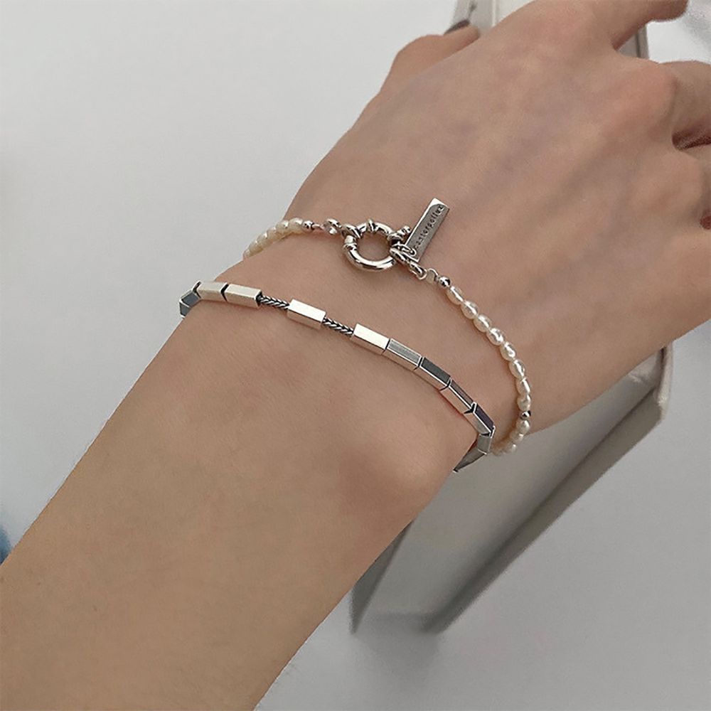 Vòng Tay Chuỗi Hạt Ngọc Trai Vuông Bằng Kim Loại Điều Chỉnh Được Thời Trang Hàn Quốc Cho Nữ
