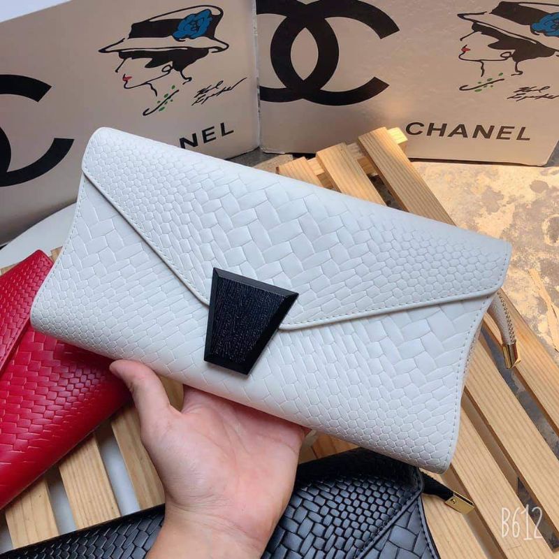 Clutch vân rắn