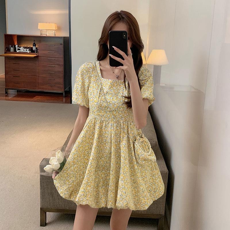 Váy tay bồng vintage chiết eo dáng xoè màu vàng