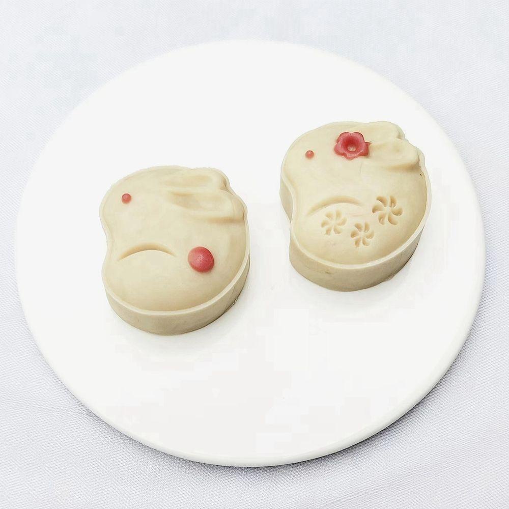 Khuôn Làm Bánh Trung Thu Hình Thỏ / Mặt Trăng Tinh Tế 50g
