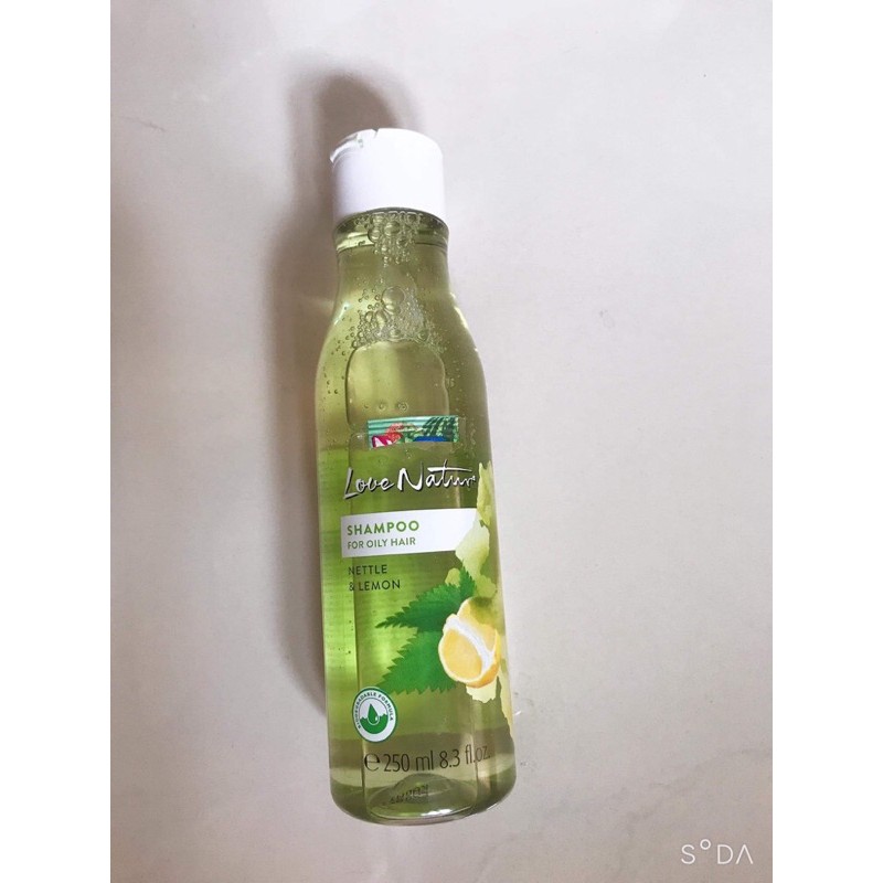 Dầu gội đầu dành cho tóc dầu hương chanh