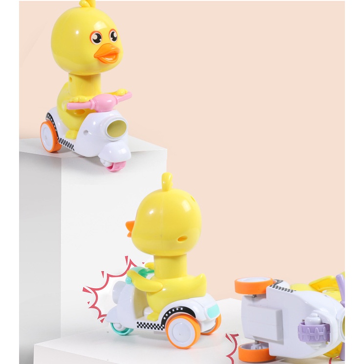 Đồ Chơi Vịt Con Chạy Xe Vespa Thú Vị NHỰA ĐẸP