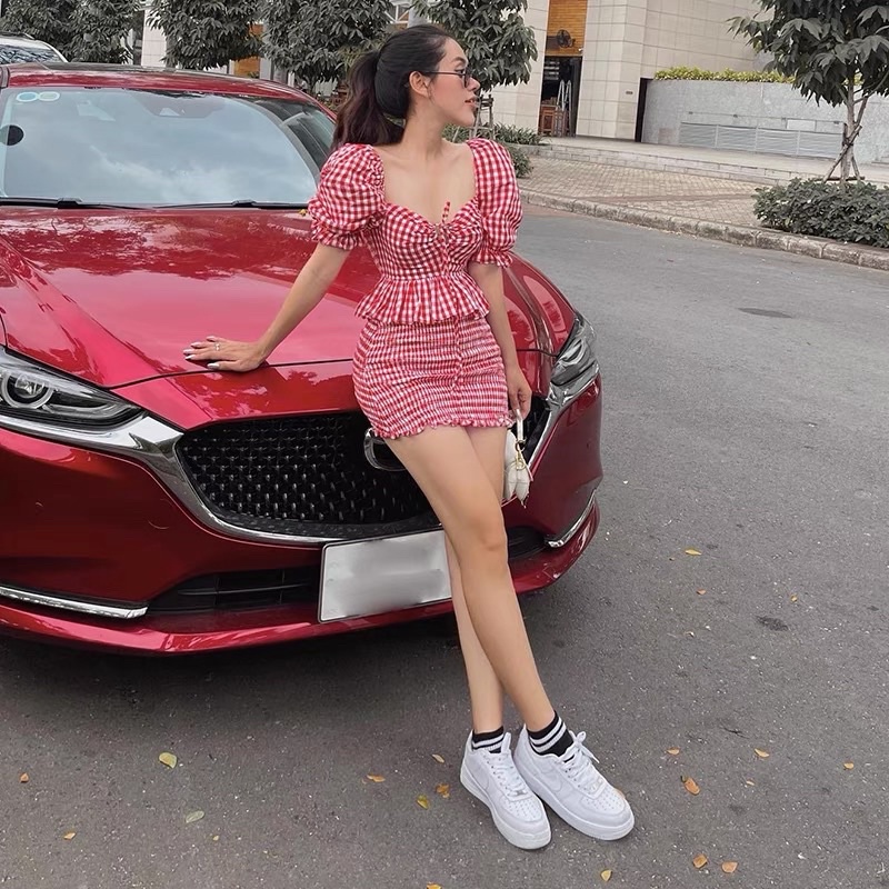 (Có sẵn) Set áo + chân váy gân kẻ caro đỏ tay áo phồng dây rút ôm body