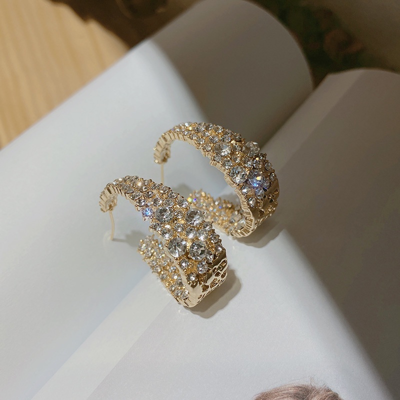 Bông Tai Nữ Hàn Quốc Hình Tròn Khuyết Đính Đá Siêu Đẹp Mainia Shop