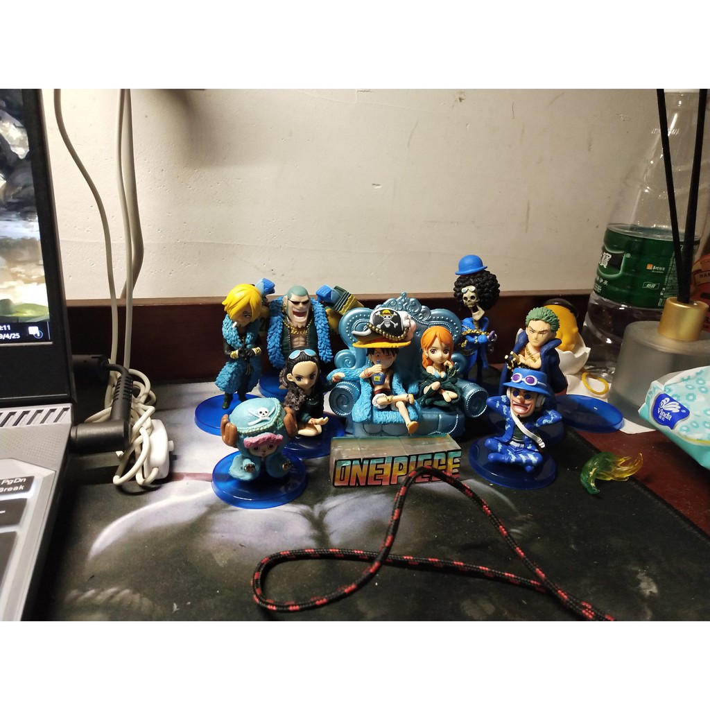 [Ảnh thật] Mô hình băng nhóm Luffy mũ rơm chibi xanh bản kỷ niệm 20 năm