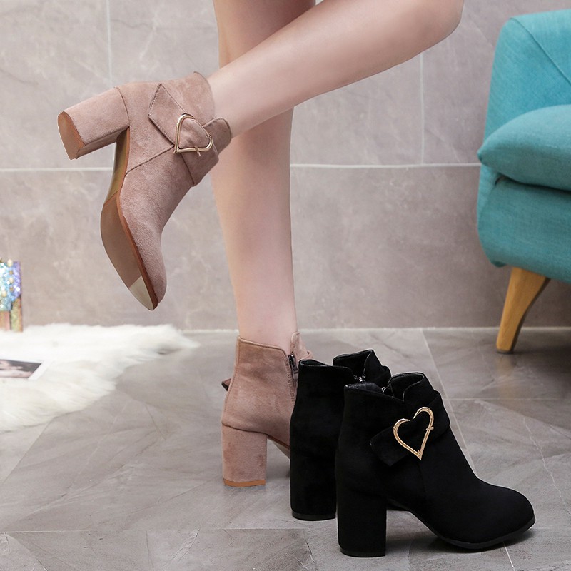 Giày bốt nữ cổ thấp giày boots nữ chất da lộn mềm mịn dễ phối đồ | BigBuy360 - bigbuy360.vn