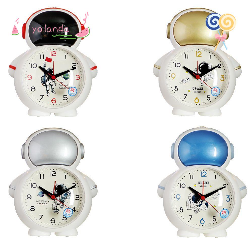 Đồng Hồ Báo Thức Hình Phi Hành Gia Không Ồn Có Đèn Nền Trang Trí Nhà Cửa