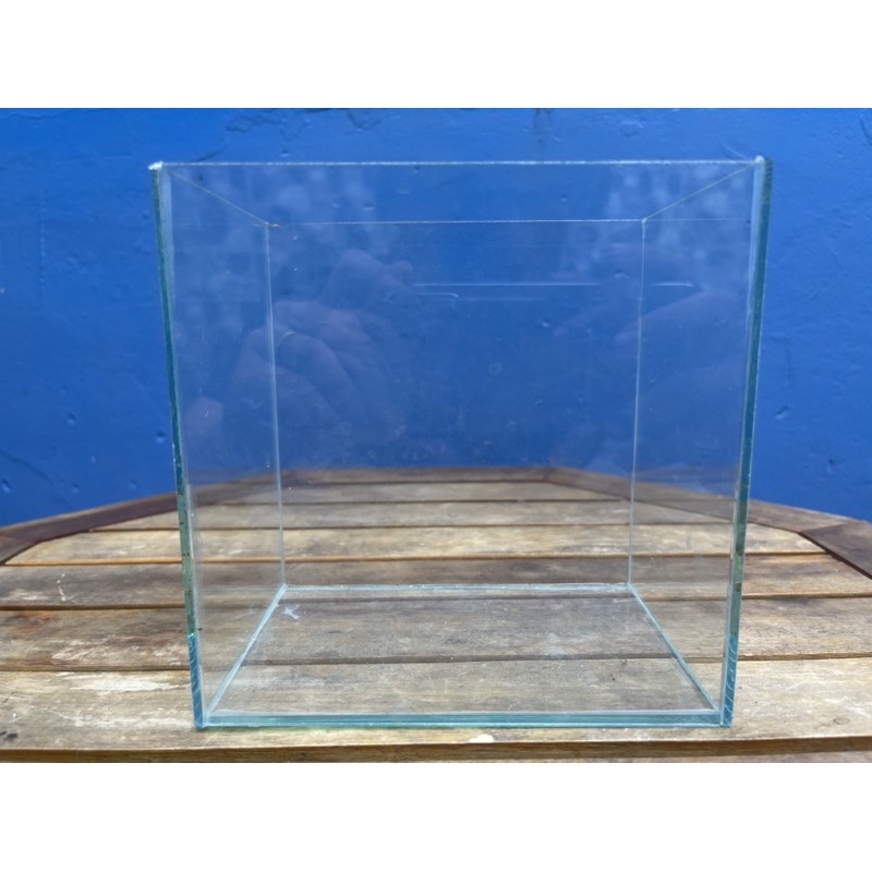 Hồ kính nuôi Betta KT 15x10x15cm - kính 3 li dán giấu keo