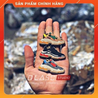 Sales 8-8 móc khoá balen triples Cực Đẹp . 👟