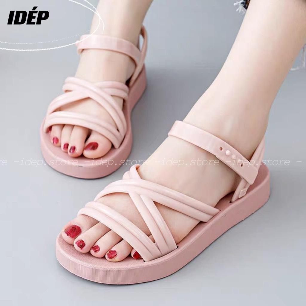 𝐢𝐃𝐄́𝐏 𝐆𝐋𝟎𝟕𝟎 Giày sandal Nữ nhựa dẻo quai chéo INS đi học, đi mưa chất liệu cao su êm chân chống trơn trượt