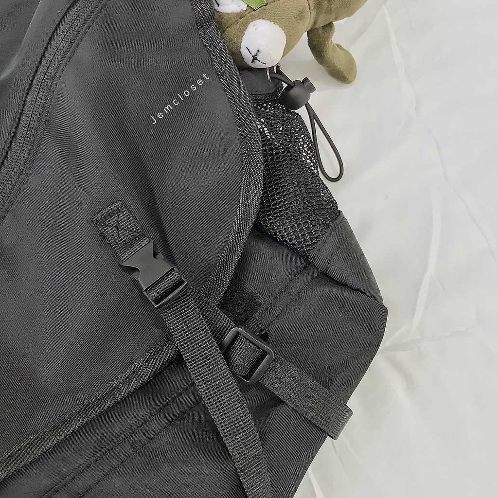 Túi Đeo Chéo Chất Dù Thời Trang Dày Dặn Form Rộng Thoải Mái C H U - 6477  ( Gous official)