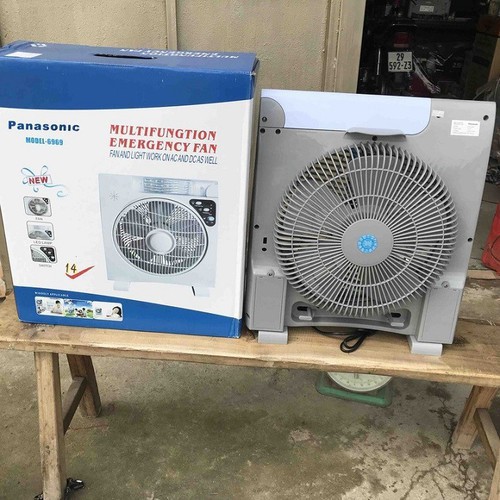 Quạt sạc Panasonic - - 696969 -