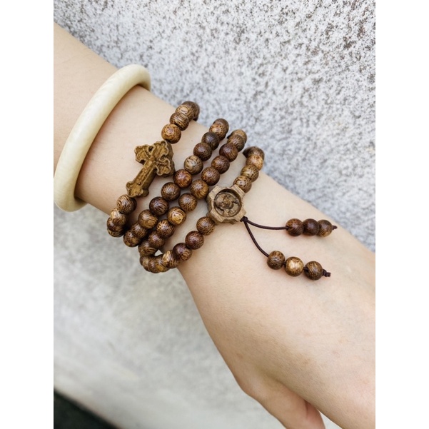 Chuỗi Vòng Trầm Hương Tốc Mix Thánh Giá và Chúa Giesu
