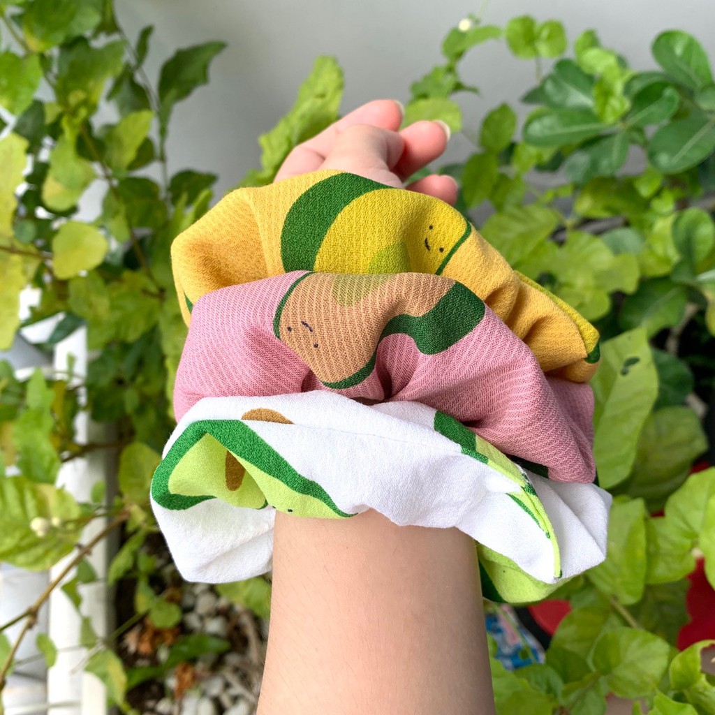 Cột tóc vải scrunchies quả bơ