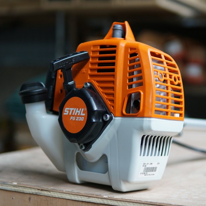 Máy Cắt Cỏ 2 Thì STIHL FS230 Cần Cứng