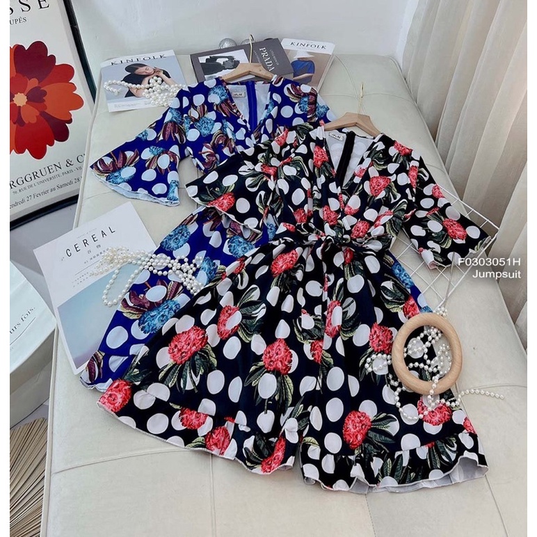 Jumpsuits chấm bi to