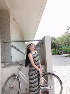 Đầm yếm len sọc kẻ