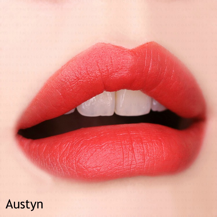 Son Gigi Hadid x MBL Matte Lipstick