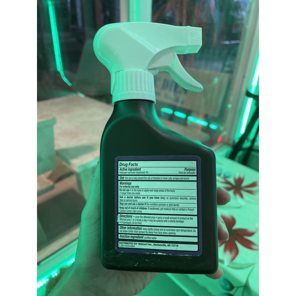 EQUATE 3 Hydrogen Peroxide Chai Xịt Dung Dịch Tại Chỗ 8oz
