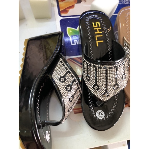 Dép kẹp  quai đính đá gót 7p