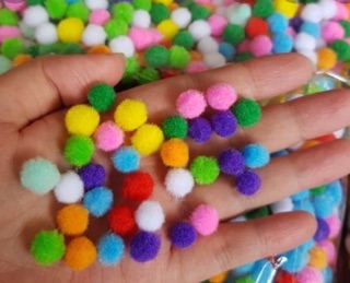 Hạt pom pom