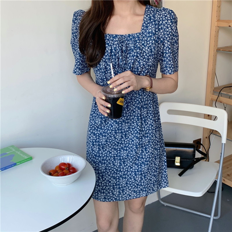 Đầm Mini Tay Ngắn Cổ Vuông In Hoa Xinh Xắn Hợp Thời Trang 35798