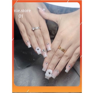 Bộ 24 móng tay giả kèm keo