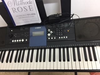 Đàn Organ Yamaha E 333