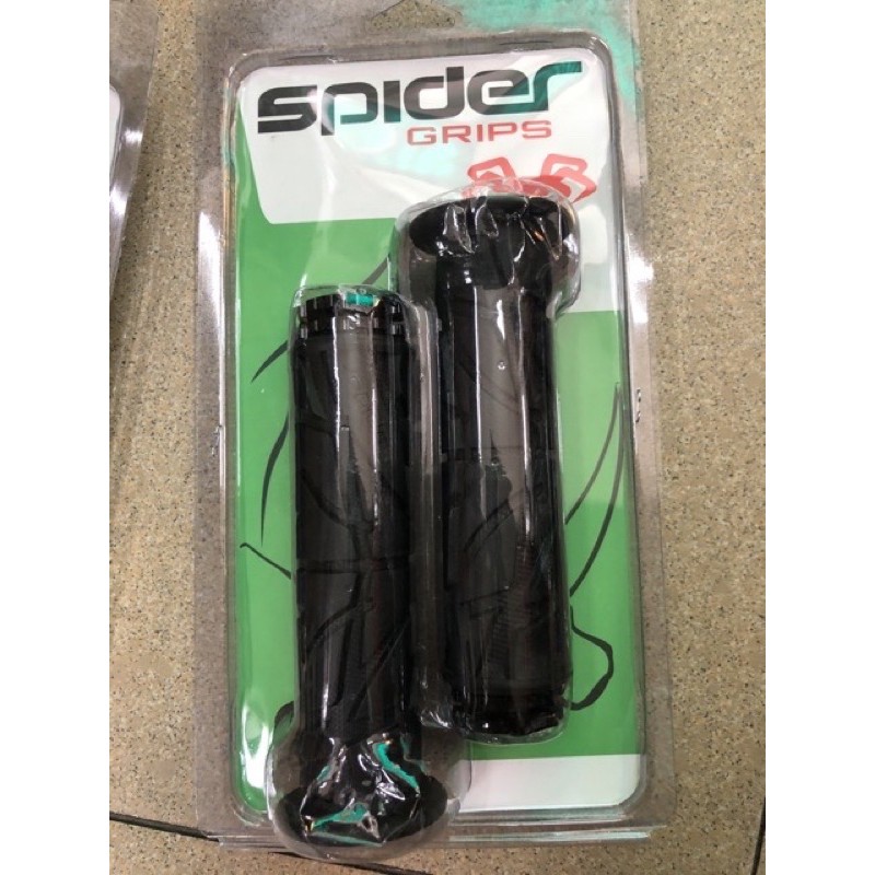 Bao tay nhện Spider có gù