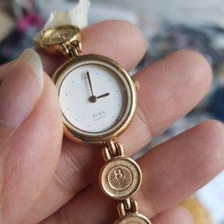 Đồng hồ dành cho nữ hiệu anba