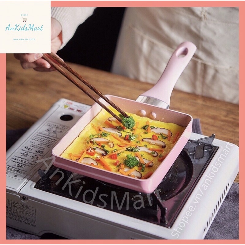 (Sẵn) Chảo vuông chống dính chiên trứng màu hồng kiểu Nhật (15x18cm)