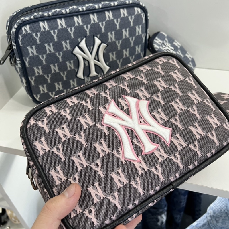 Túi Đeo Chéo M L B Mono 3 Màu Cao Cấp Size 23 TQXK